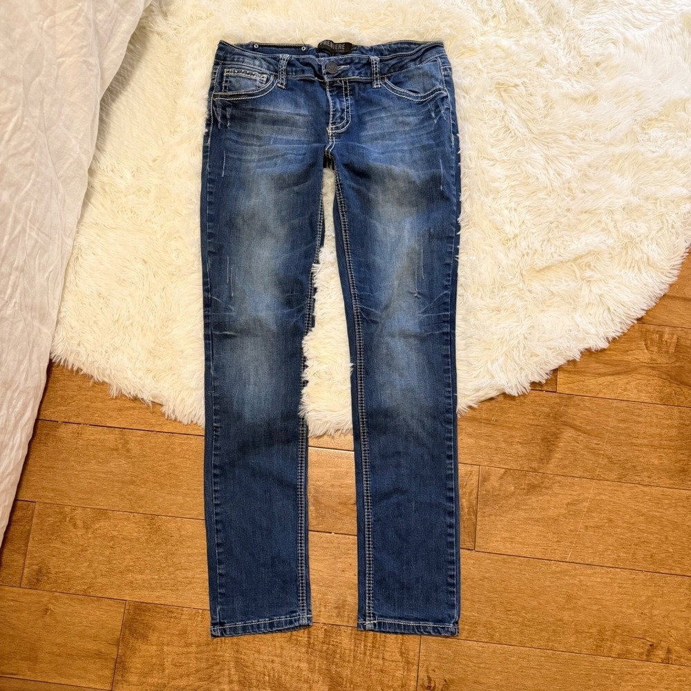 Premiere by rue21 Women 9/10R Medium Wash Rhinestone Wing Skinny Jeans Y2K